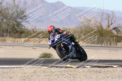 media/Dec-06-2025-CVMA (Sat) [[4a896cc04c]]/Race 4-Formula Middleweight/